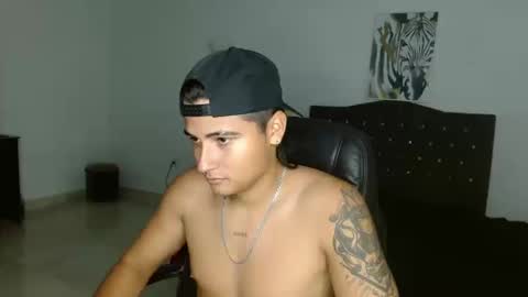 Snapshot of davidbless chatting on September 16, 4:57 am David Bless online show from September 16, 4:57 am
