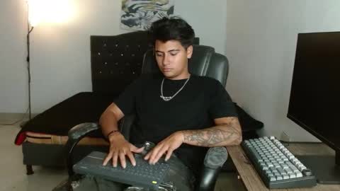 David Bless online show from February 19, 1:02 am