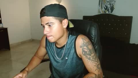 Snapshot of davidbless chatting on September 12, 2:44 am David Bless online show from September 12, 2:44 am