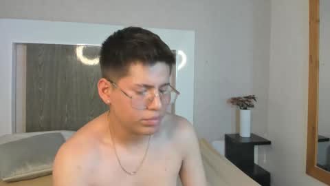 Snapshot of davidcruz16 chatting on October 12, 3:22 am davidcruz16 online show from October 12, 3:22 am