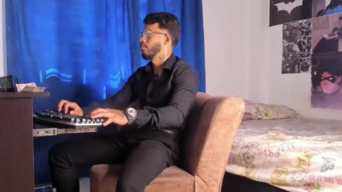 Davide online show from February 26, 7:37 pm