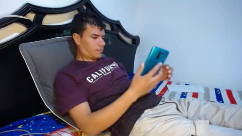 Snapshot of davidkaloc chatting on October 29, 7:00 am David online show from October 29, 7:00 am