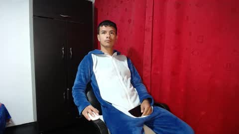 Snapshot of davidkaloc chatting on October 13, 8:09 am David online show from October 13, 8:09 am