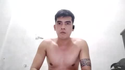 Snapshot of davidrocero chatting on December 5, 2:55 pm davidrocero online show from December 5, 2:55 pm