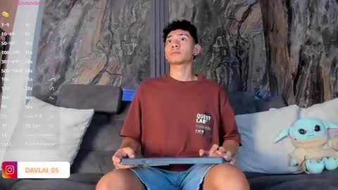 David online show from April 11, 7:17 pm