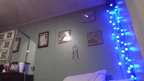 davoswayvo1 online show from November 19, 8:03 am