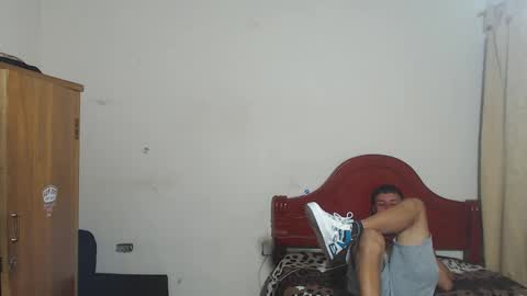 Dylon online show from January 18, 1:29 am