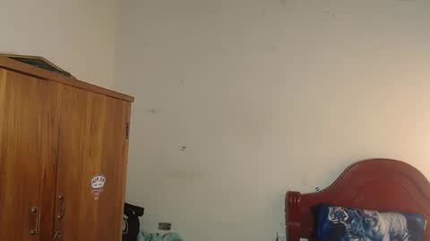 Dylon online show from February 19, 6:15 pm