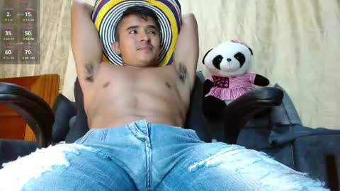 dayro_dduran online show from May 14, 10:52 pm