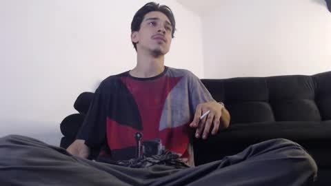 Snapshot of dazzayyy chatting on September 14, 12:18 pm dazzayy online show from September 14, 12:18 pm