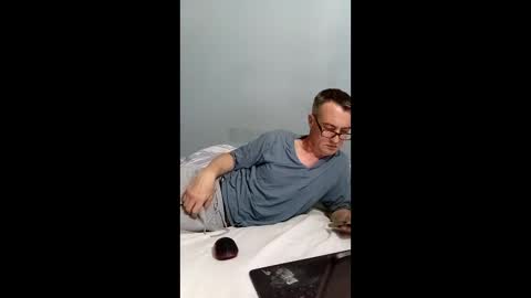Dazzill online show from April 30, 7:43 pm