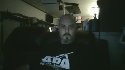 Snapshot of ddboobman chatting on December 11, 11:21 am want girl to play with me online show from December 11, 11:21 am