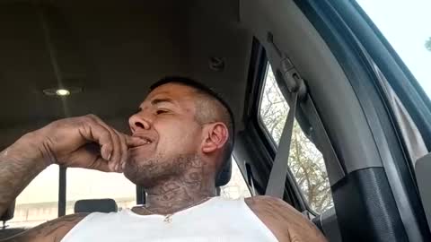 ddkjosh online show from March 15, 5:52 pm