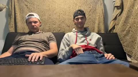 deafguyproud69 online show from April 8, 12:00 am