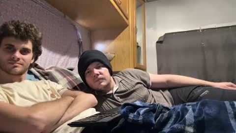 deafguyproud69 online show from March 13, 12:40 am