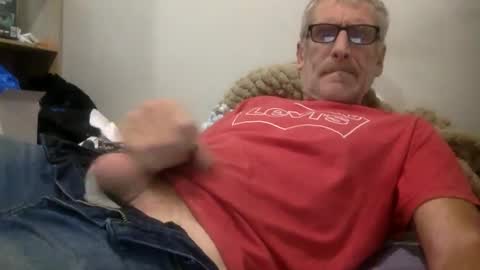 deanofflove221000 online show from April 30, 2:29 am