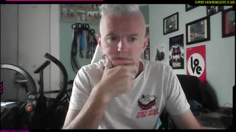 deanthejellybean online show from May 17, 10:00 am