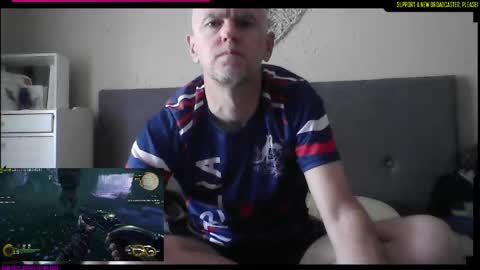 deanthejellybean online show from May 13, 11:18 am