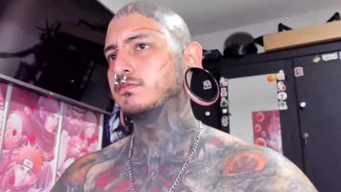 Snapshot of death_ink666 chatting on December 8, 6:39 pm online show from December 8, 6:39 pm