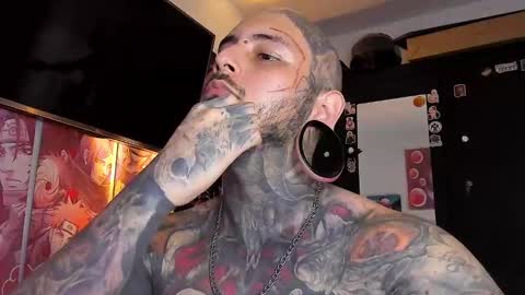 Snapshot of death_ink666 chatting on December 21, 7:27 pm online show from December 21, 7:27 pm