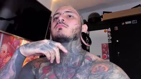 Snapshot of death_ink666 chatting on December 28, 7:01 pm online show from December 28, 7:01 pm