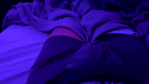 Dee online show from February 6, 8:55 am