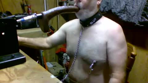 Snapshot of deepthroat227 chatting on January 1, 2:41 am Deepthroat My Big Dildos online show from January 1, 2:41 am