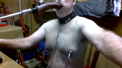 Snapshot of deepthroat227 chatting on February 28, 7:35 pm Deepthroat My Big Dildos online show from February 28, 7:35 pm