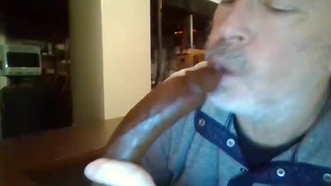 Snapshot of deepthroat227 chatting on February 19, 6:21 pm Deepthroat My Big Dildos online show from February 19, 6:21 pm