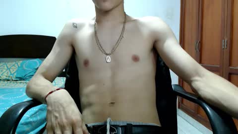 Snapshot of dei_v_48 chatting on September 25, 7:07 am DEIVY online show from September 25, 7:07 am