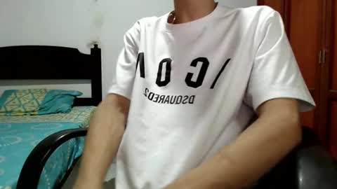 Snapshot of dei_v_48 chatting on September 21, 8:20 pm DEIVY online show from September 21, 8:20 pm