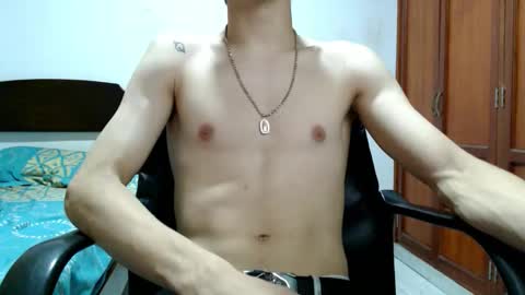 Snapshot of dei_v_48 chatting on September 30, 8:51 am DEIVY online show from September 30, 8:51 am