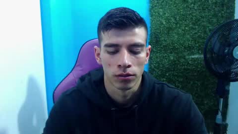 Snapshot of deiby_baby chatting on December 31, 7:07 pm DEIBY online show from December 31, 7:07 pm