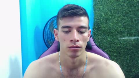 Snapshot of deiby_baby chatting on December 30, 10:23 pm DEIBY online show from December 30, 10:23 pm