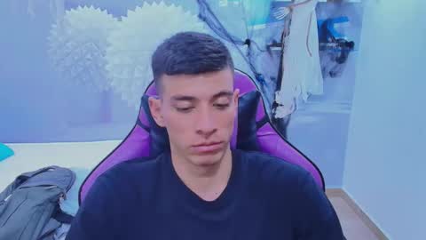 Snapshot of deiby_baby chatting on November 1, 1:53 am DEIBY online show from November 1, 1:53 am