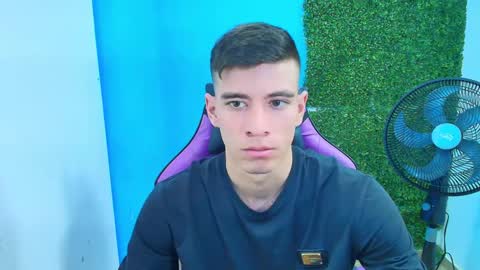 Snapshot of deiby_baby chatting on February 11, 10:07 pm DEIBY online show from February 11, 10:07 pm