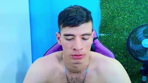 Snapshot of deiby_baby chatting on February 19, 2:01 am DEIBY online show from February 19, 2:01 am