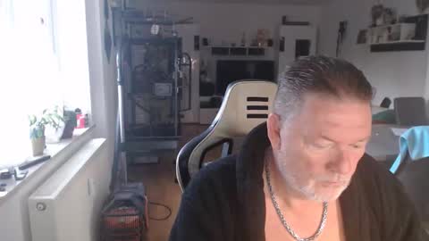 Snapshot of deinprinz2312 chatting on September 17, 5:19 am deinprinz2312 online show from September 17, 5:19 am