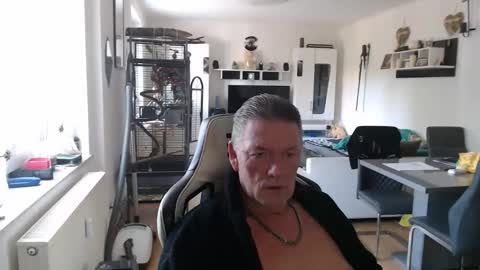 deinprinz2312 online show from June 8, 4:35 am