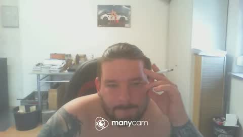 Snapshot of deinspielzeug87 chatting on January 20, 11:02 am deinspielzeug87 online show from January 20, 11:02 am