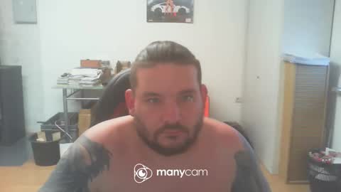 Snapshot of deinspielzeug87 chatting on February 16, 3:59 pm deinspielzeug87 online show from February 16, 3:59 pm