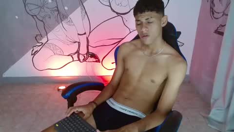 Snapshot of deivid_bigcock1 chatting on October 15, 1:13 am Deivid online show from October 15, 1:13 am