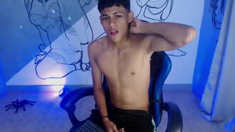 Snapshot of deivid_bigcock1 chatting on October 28, 12:35 am Deivid online show from October 28, 12:35 am