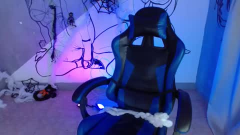 Snapshot of deivid_bigcock1 chatting on October 25, 1:29 am Deivid online show from October 25, 1:29 am