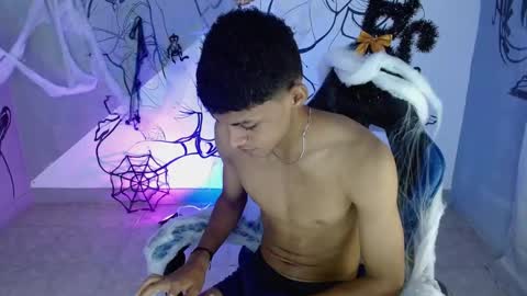 Snapshot of deivid_bigcock1 chatting on October 20, 12:25 am Deivid online show from October 20, 12:25 am