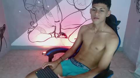 Snapshot of deivid_bigcock1 chatting on October 14, 1:01 am Deivid online show from October 14, 1:01 am