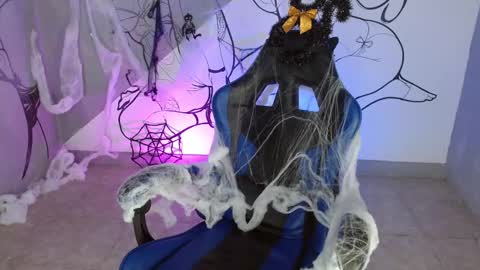 Snapshot of deivid_bigcock1 chatting on October 18, 1:43 am Deivid online show from October 18, 1:43 am