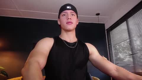 Snapshot of deivid_parker chatting on September 9, 2:16 pm Deivid online show from September 9, 2:16 pm