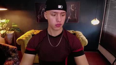Snapshot of deivid_parker chatting on September 22, 1:43 pm Deivid online show from September 22, 1:43 pm