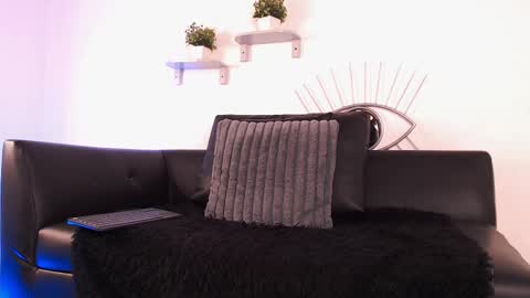 Snapshot of deivy_gram chatting on October 2, 9:30 pm DEIVY online show from October 2, 9:30 pm